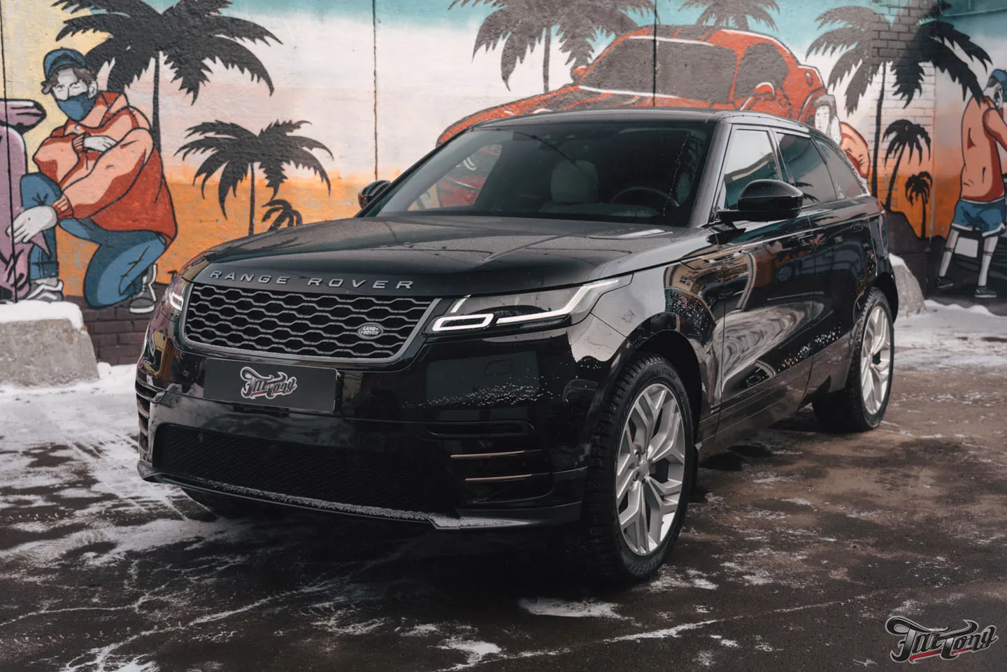 Химчистка светлого салона на Range Rover Velar